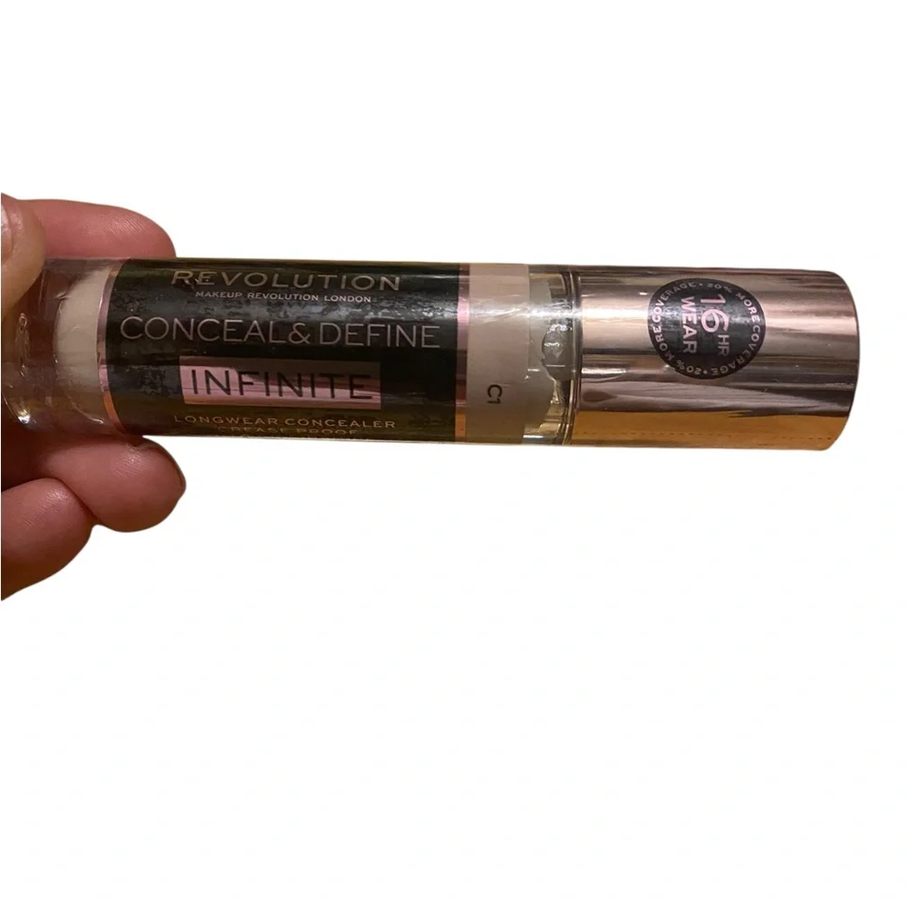 Makeup Revolution Conceal & Define Infinite Concealer - C1
